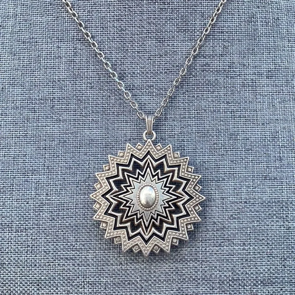 NWT New Brighton Gold/Silver Reversible Dynasty Sol Necklace w/Red Crystal
